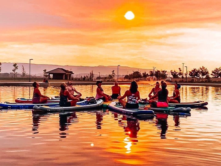 SUP Yoga Butterfly Pond, Las Colonias