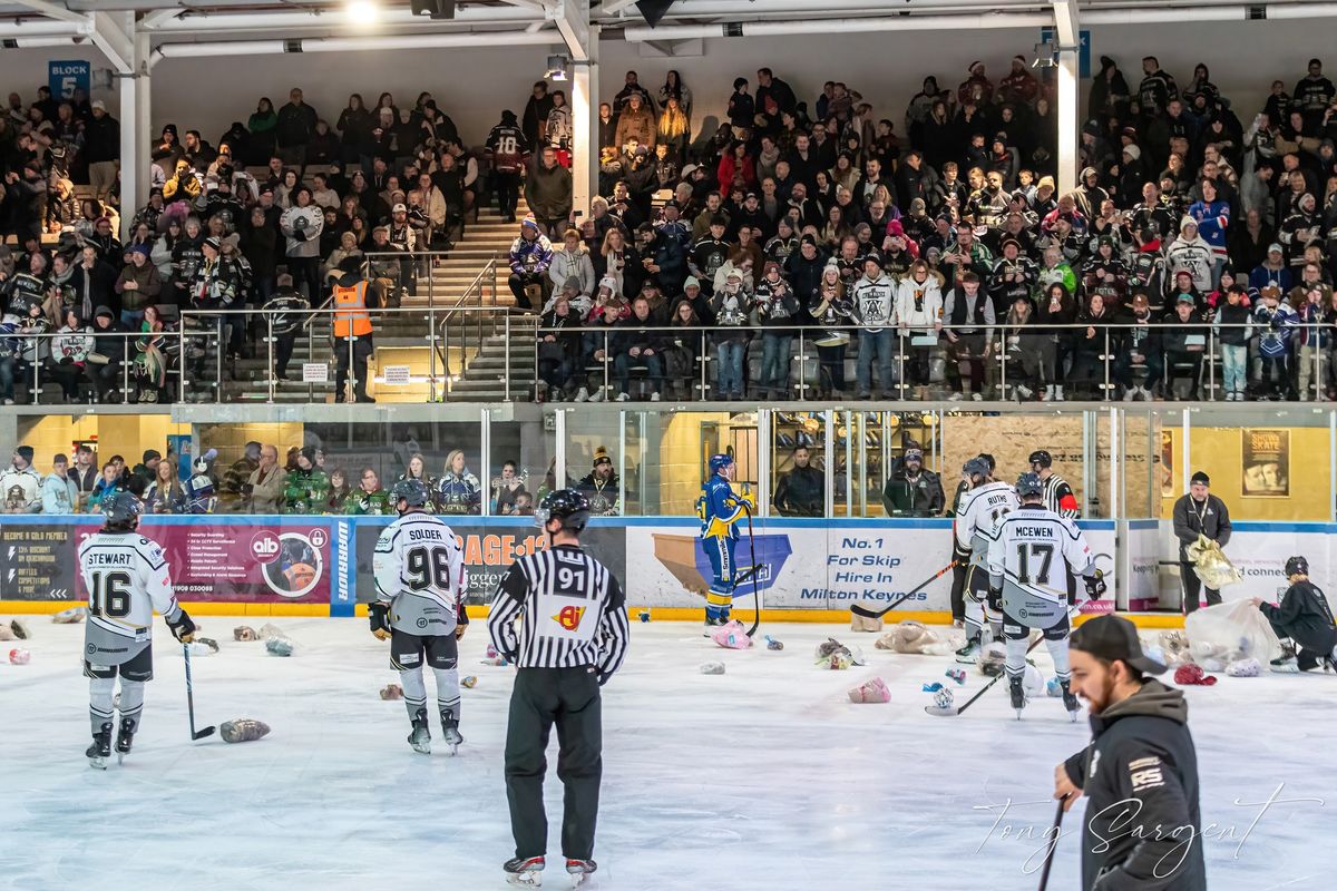 Ice Hockey - MK Lightning vs Bristol Pitbulls PLUS Air The Bear \ud83e\uddf8