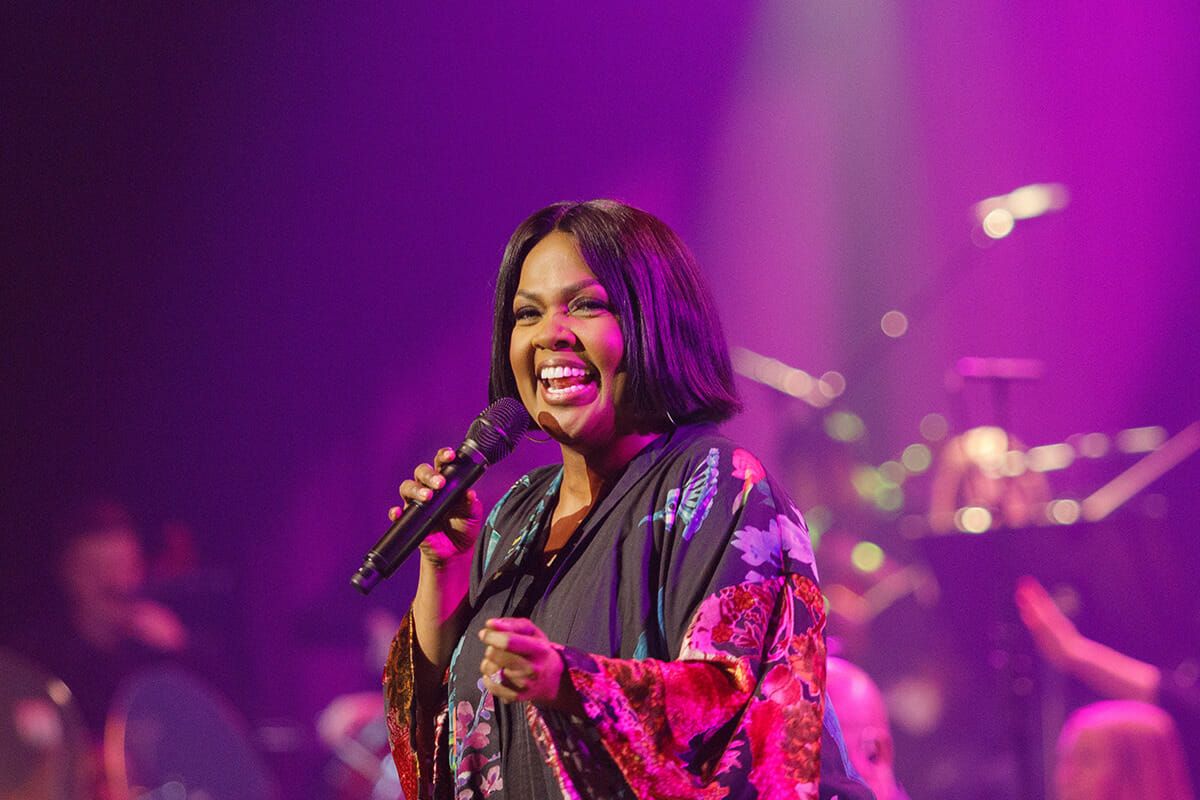 CeCe Winans - Lynchburg