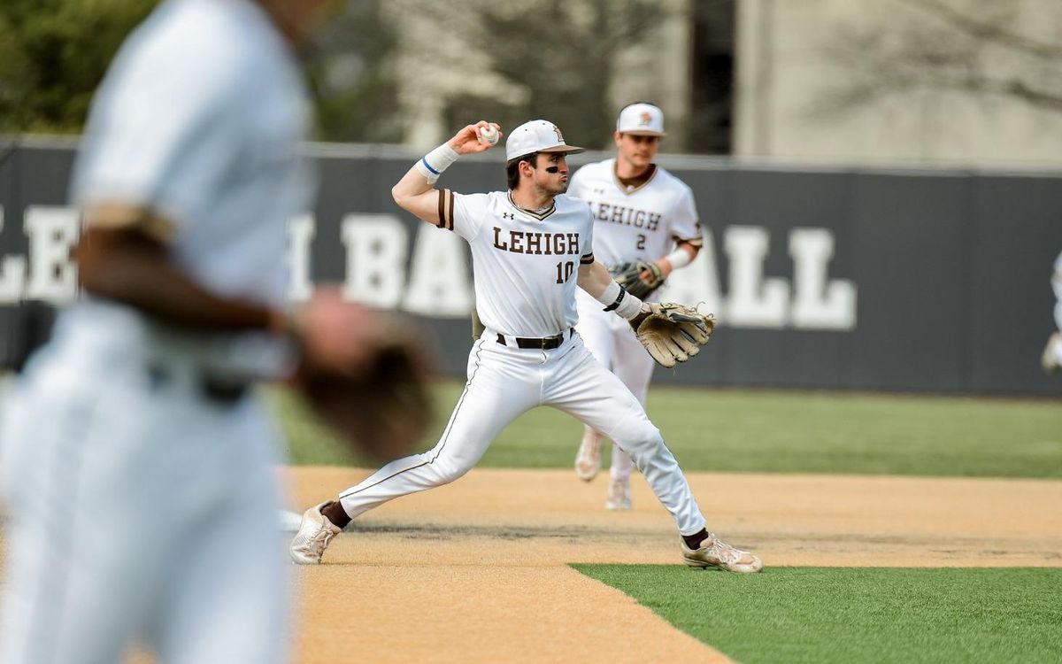 Parking Lehigh Mountain Hawks at Lafayette Leopards Mens Basketball