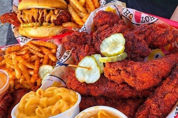 Dine for A&F at Dave's Hot Chicken