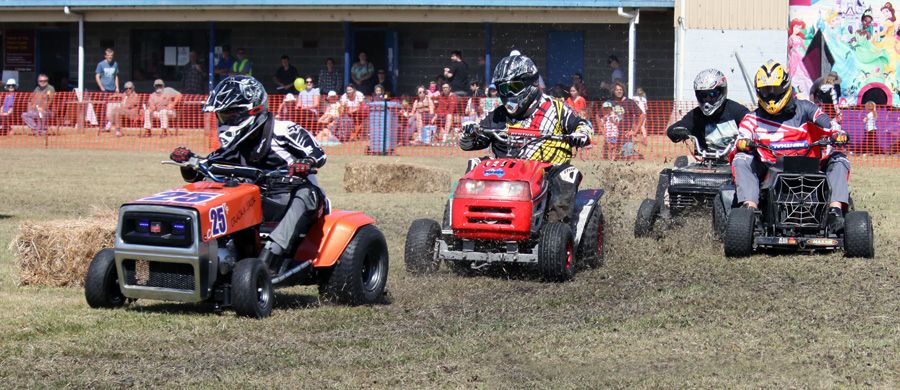 Welshpool Lawn Mower Race Day