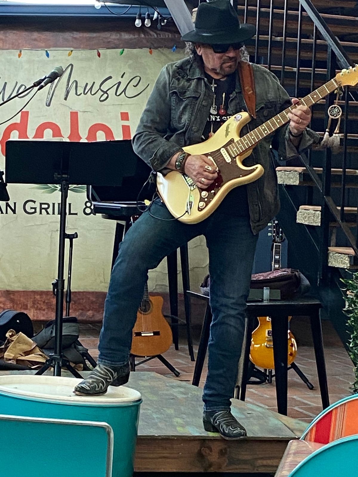 Bianchini y su Guitarra 