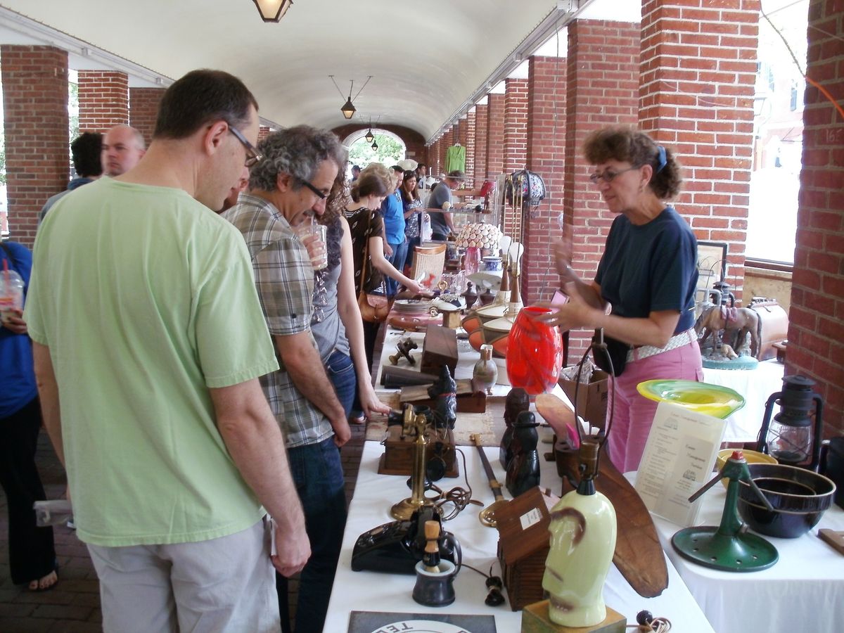 Vintage Market Under The Pavilion At Headhouse Square