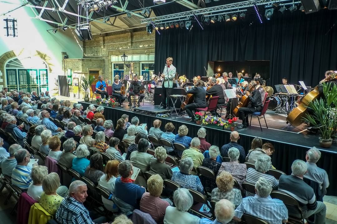 Music for Ballet and Dance by Promenade Concert Orchestra