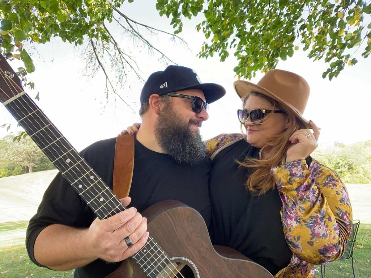 Matt & Laurel LIVE at Quinny\u2019s Sports Pub 