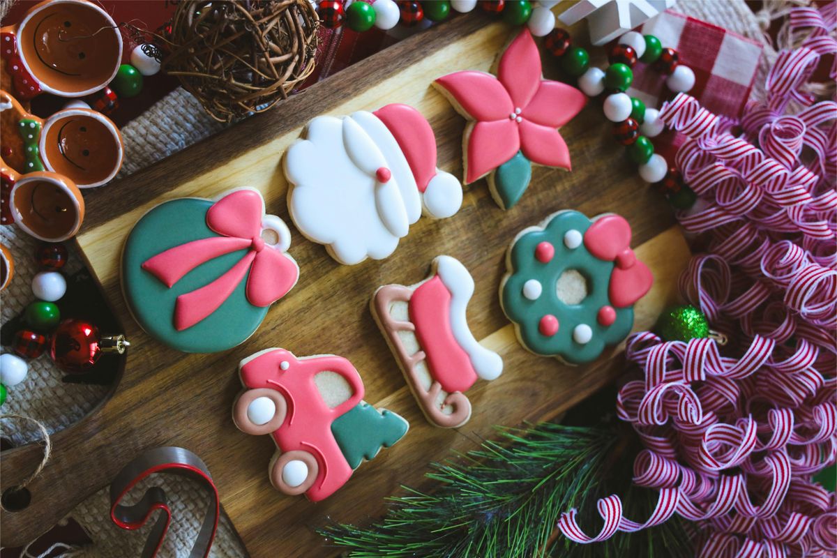"Holiday Cheer" Christmas Sugar Cookie Decorating Class
