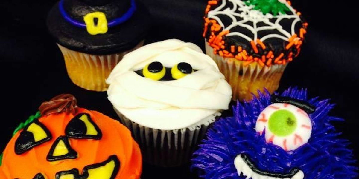 Kids Halloween Cupcake Baking and Decorating