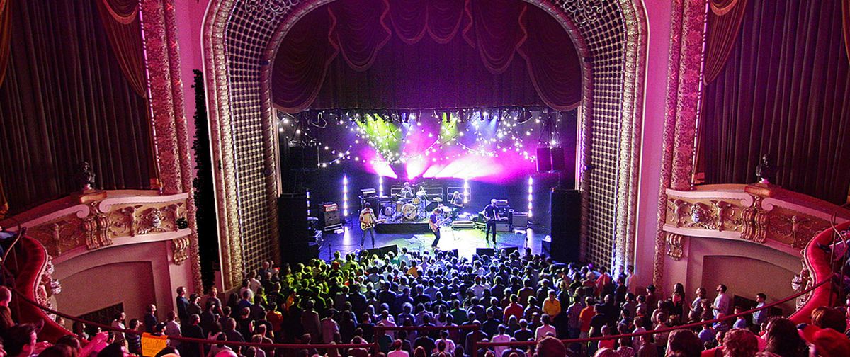 The Docksiders at Pabst Theater