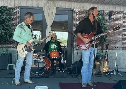 Phantom Wingo LIVE @ Molly McGuire\u2019s Wilmington Island 