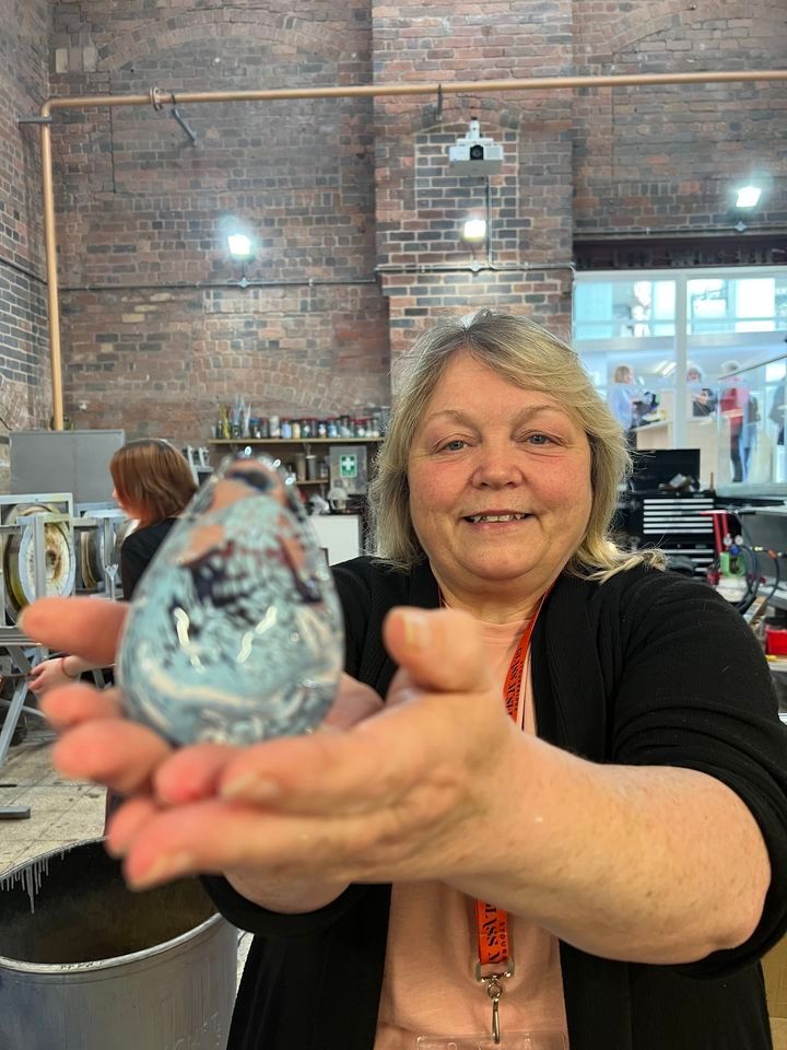 Hot Glass Taster Session. Make your own paperweight. January 28th 2023