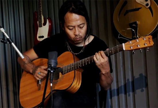 Tashi Dorji (Bouthan \/ US \/\/ Guitare Solo \/\/ Drag City) au Sonic