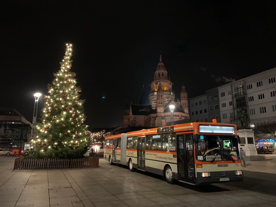 Weihnachtsmarkt der Nationen in R\u00fcdesheim