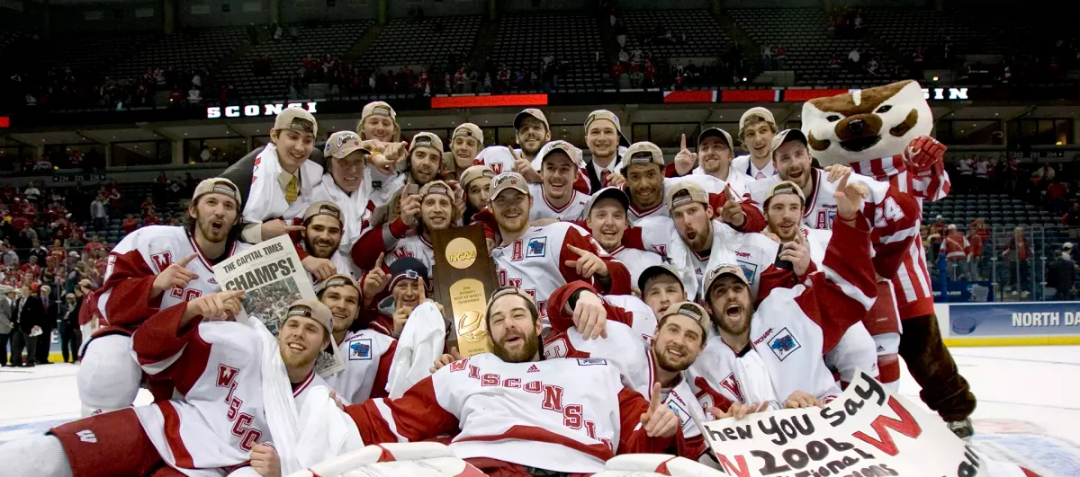 Parking US National Under 18 at Wisconsin Badgers Mens Hockey (Exhibition)