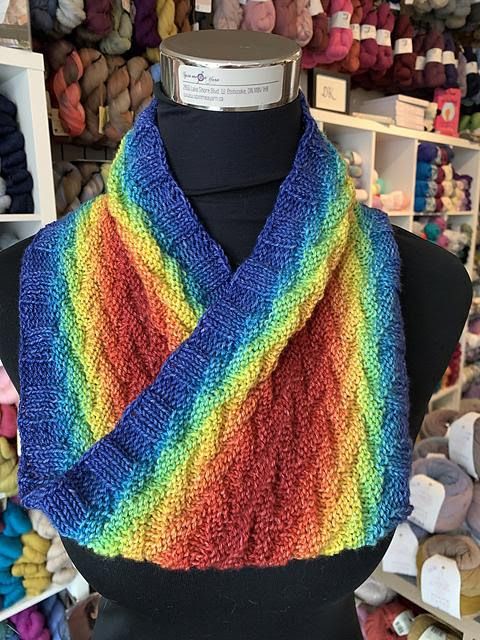 Knit a Moebius Cowl with Elizabeth