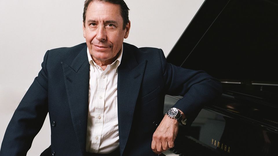Jools Holland and His Rhythm & Blues Orchestra in London