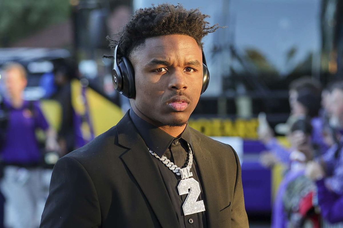 Parking LSU Tigers at Vanderbilt Commodores Football