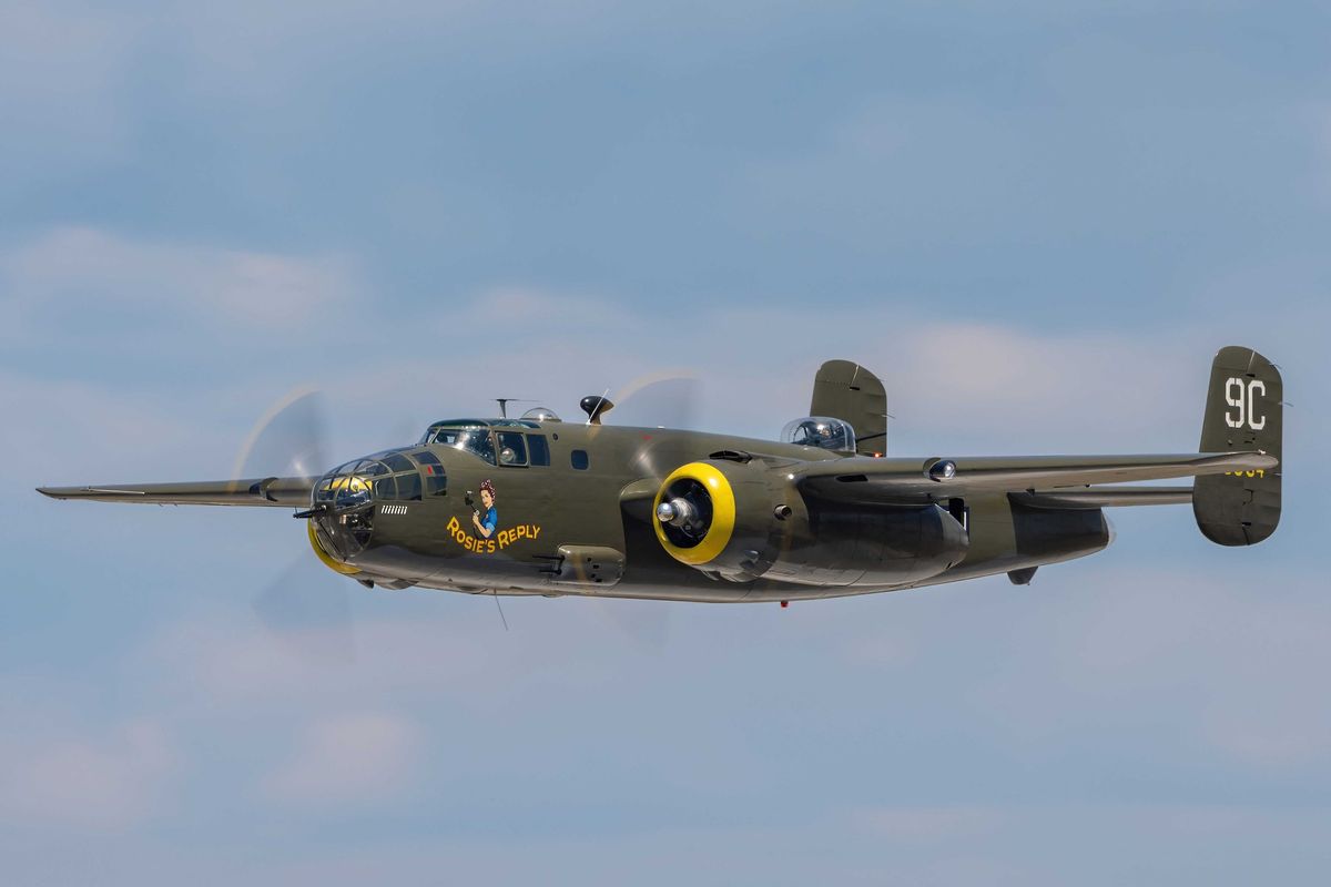 WWII B-25 Aircraft Rides Kansas City, MI