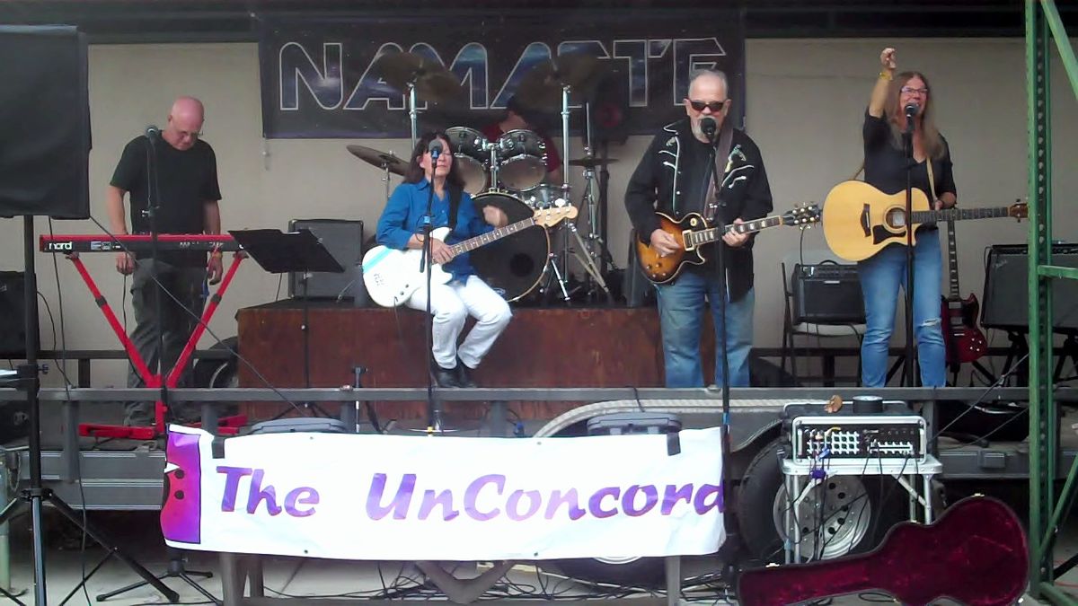 The UnConcord at Slowhand BBQ, Main St., Martinez CA