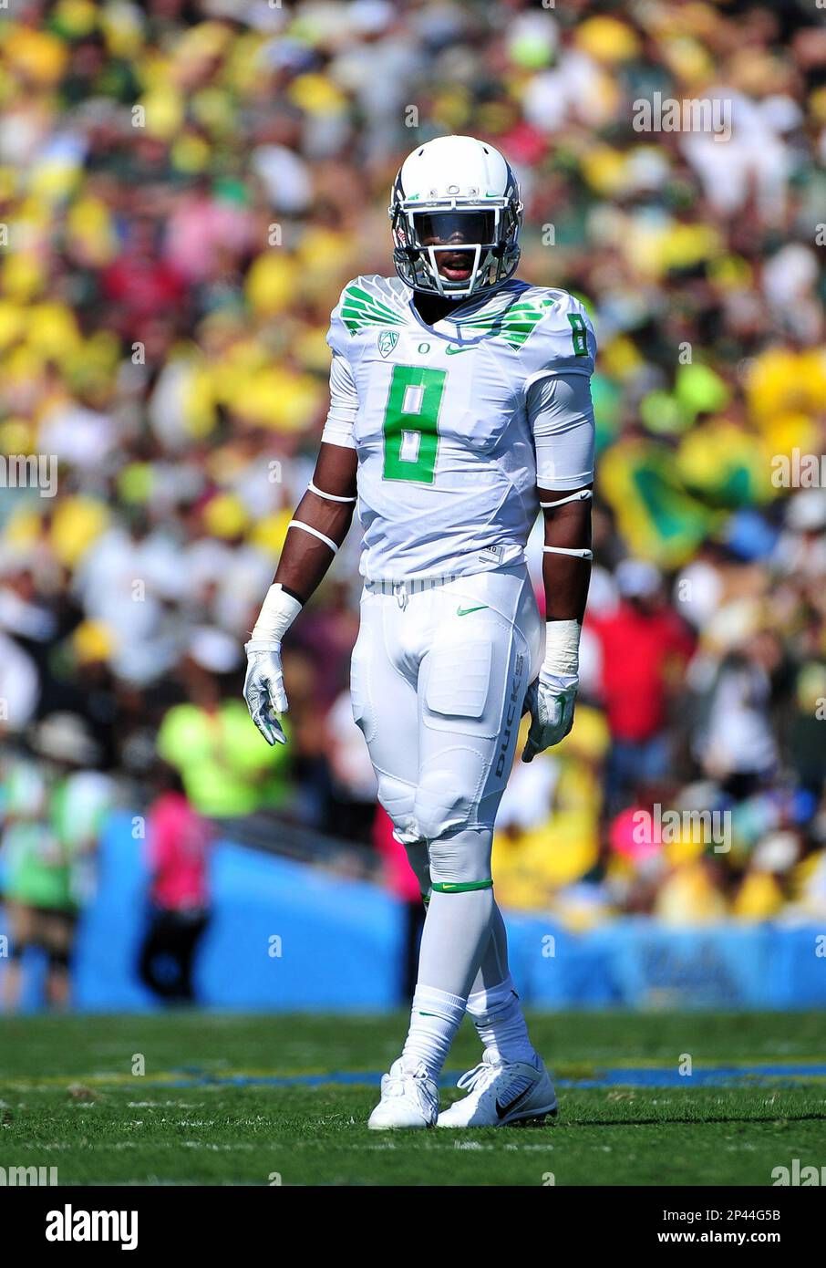 #8 Oregon Ducks at UCLA Bruins Football