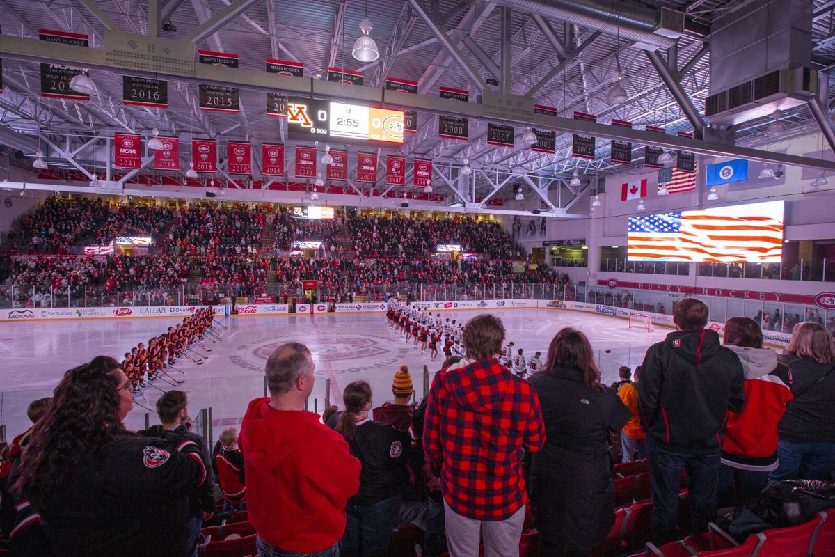 St. Cloud State Huskies at Minnesota Golden Gophers Womens Hockey