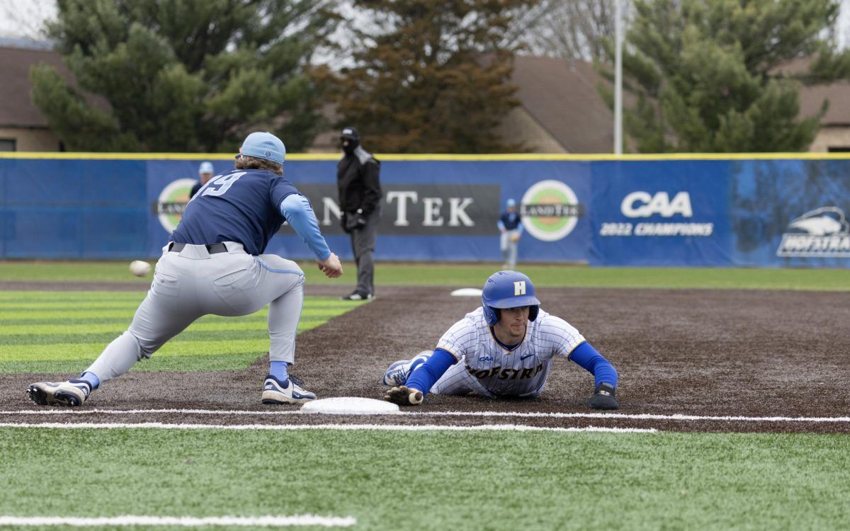 Parking Hofstra Pride at UNC Wilmington Seahawks Womens Basketball
