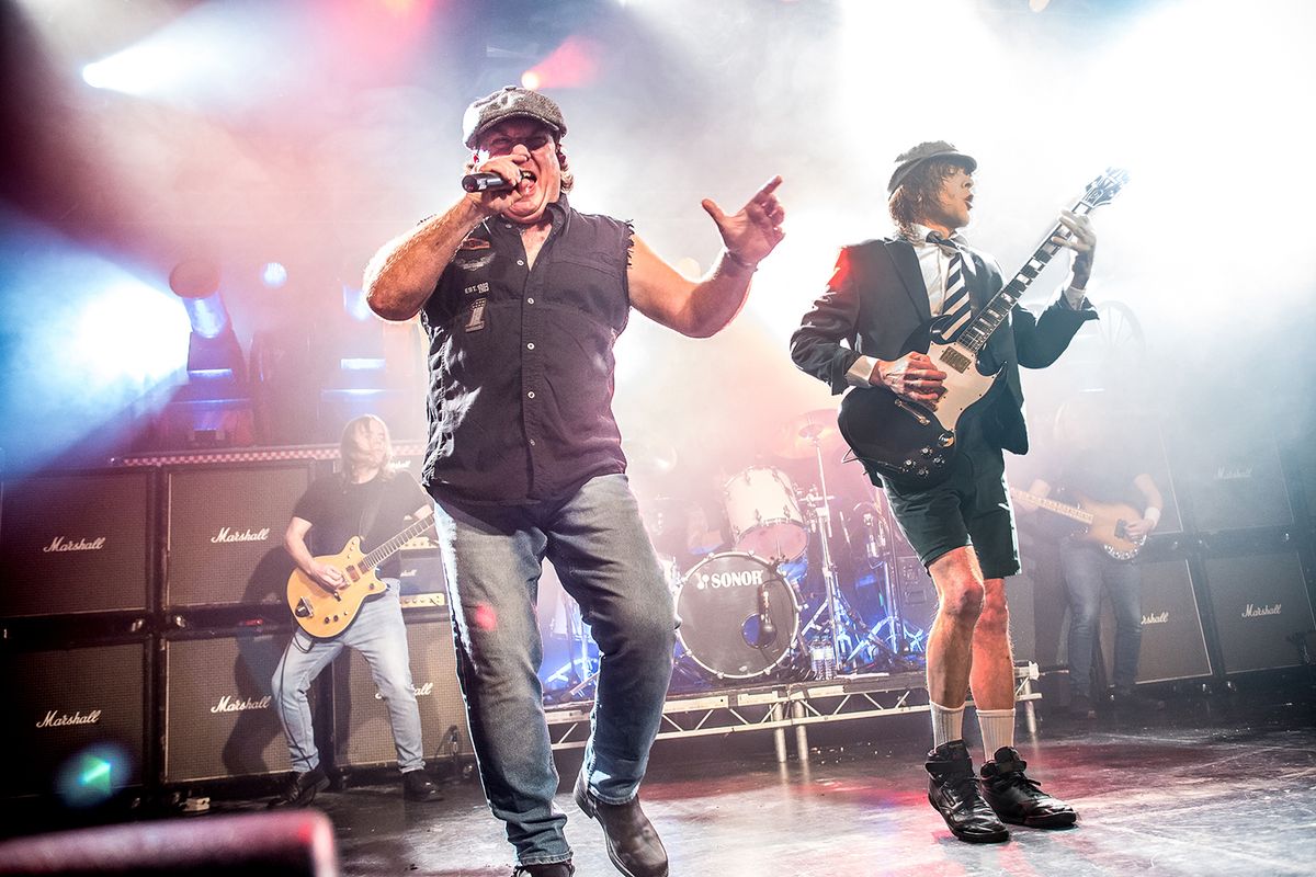 Livewire The ACDC Show \/\/ Holmfirth Picturedrome