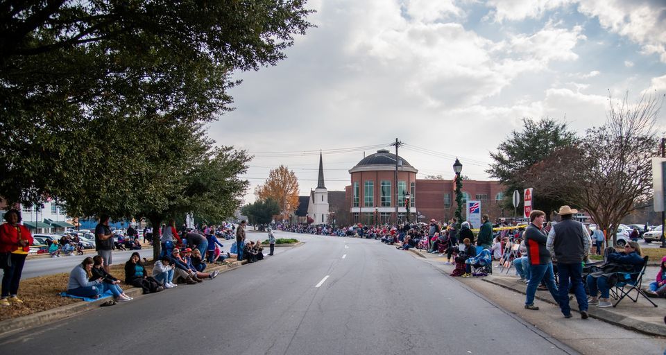 Uptown Greenwood Christmas Parade