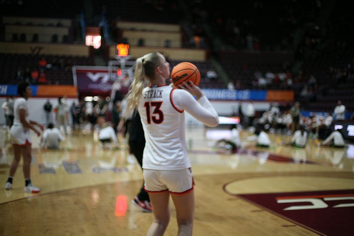 Arkansas Razorbacks at Texas Longhorns Womens Volleyball