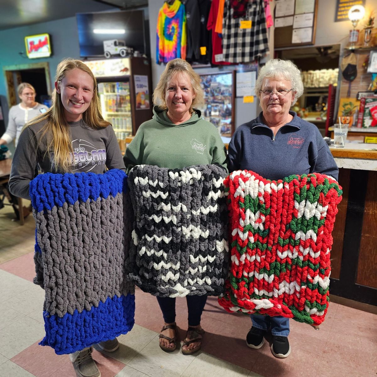 8 SPOTS LEFT! March 5th- Tanya's Leipsic Tavern Chunky Knit Blanket Workshop 