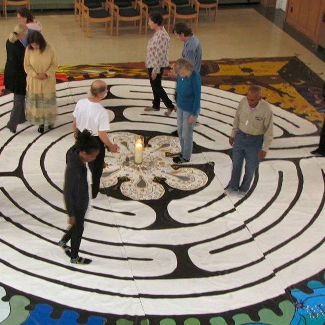 Praying with a Labyrinth [14 persons]*