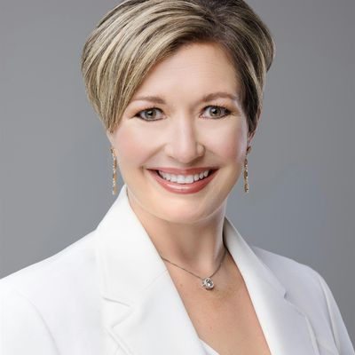 Lisa McCallum, REALTOR\u00ae