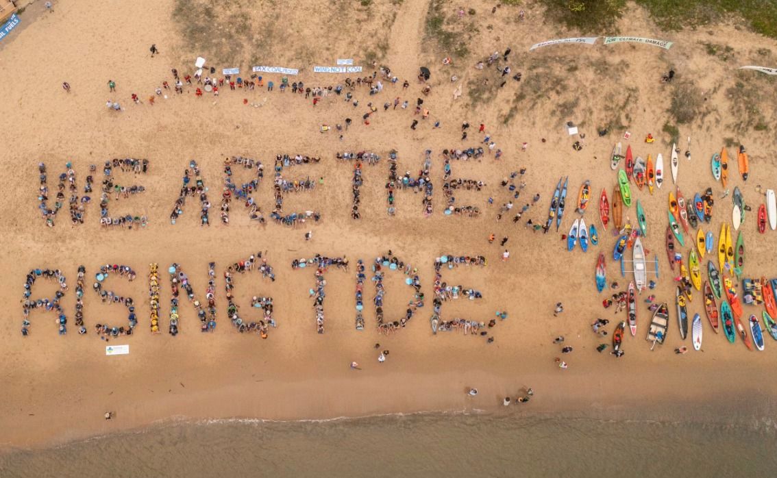 Castlemaine Paddle Out