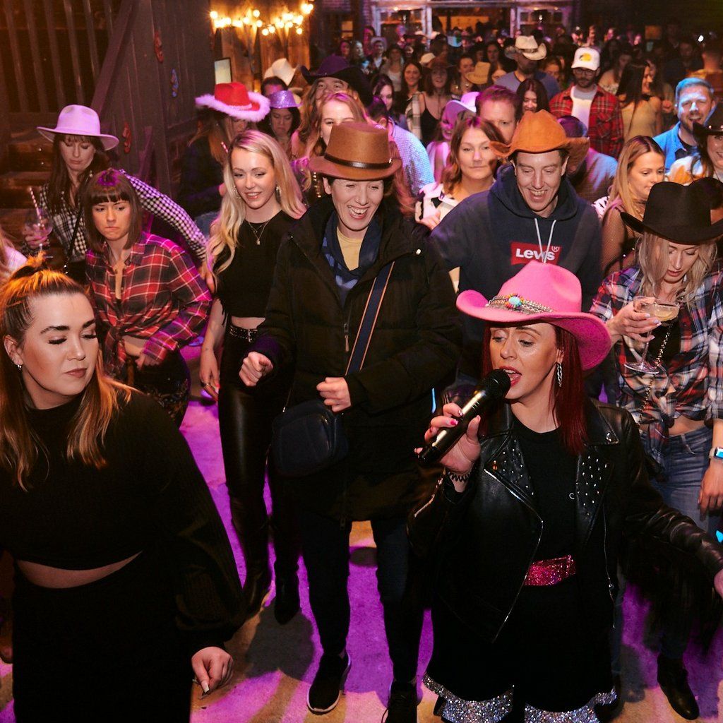 Buck' N Bull Live: The Honky-Tonk Hoedown