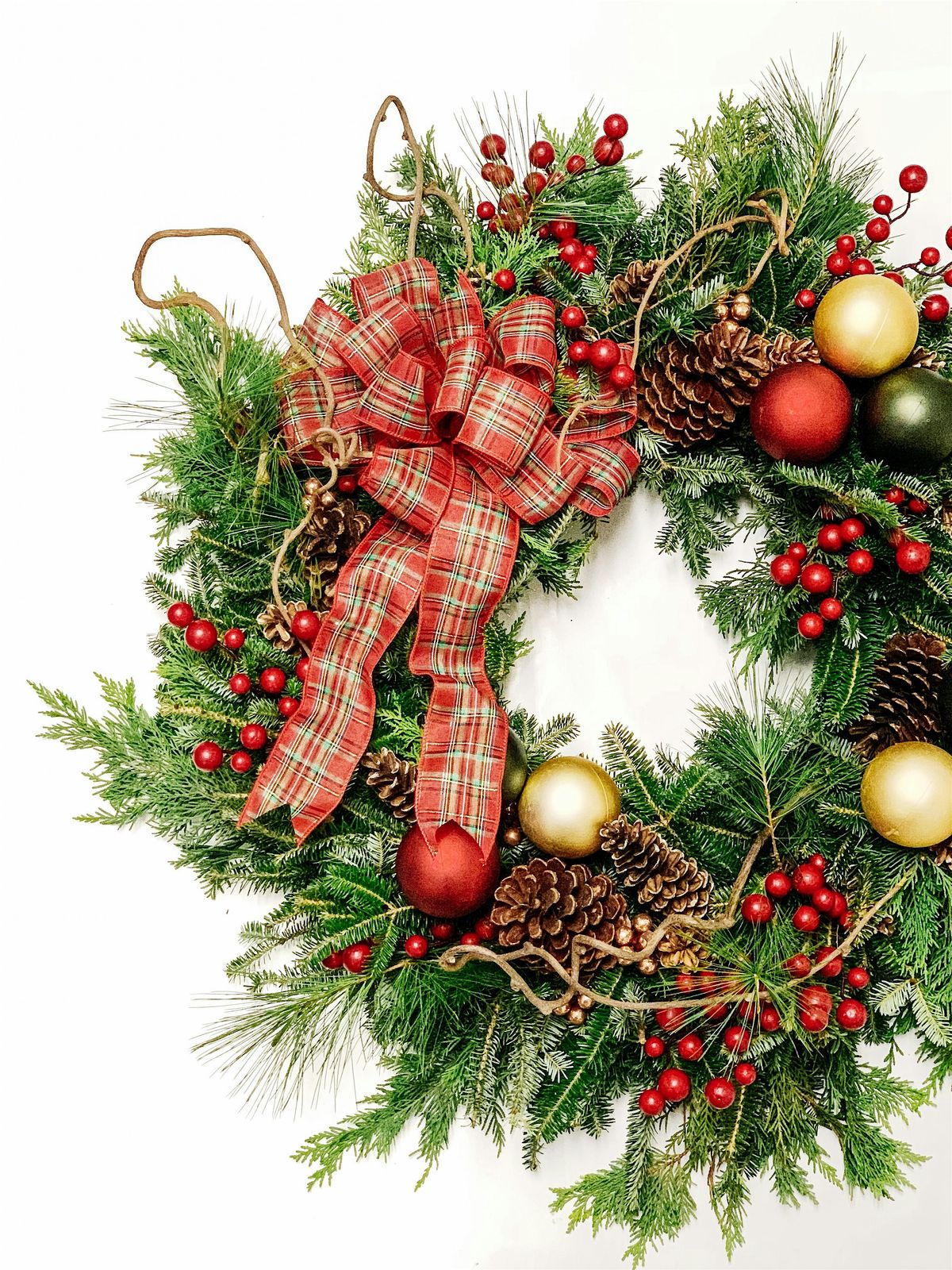 Holiday Wreath Making Class in Asheville with Poppy & Blossoms Creative