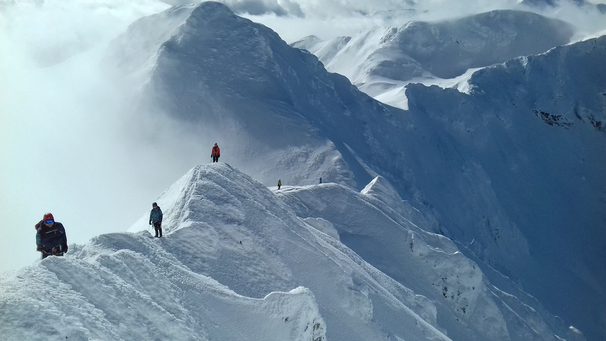 \u0218coala de ini\u021biere \u00een alpinism de iarn\u0103