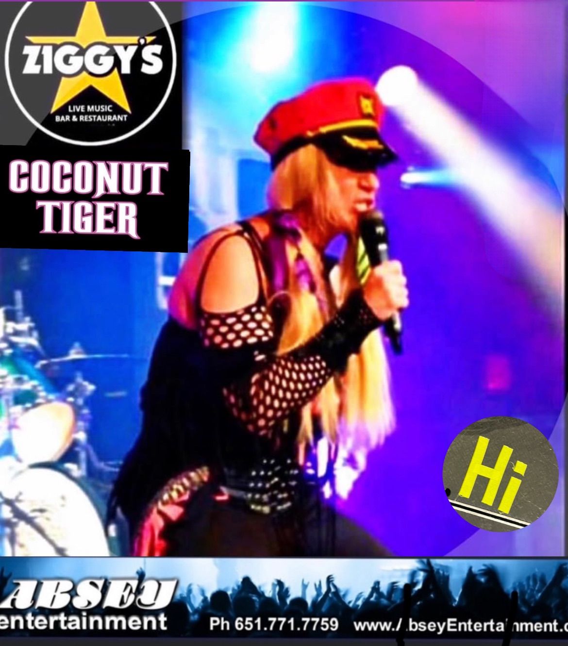 Ziggys Hudson growls with Coco Tiger GRRR