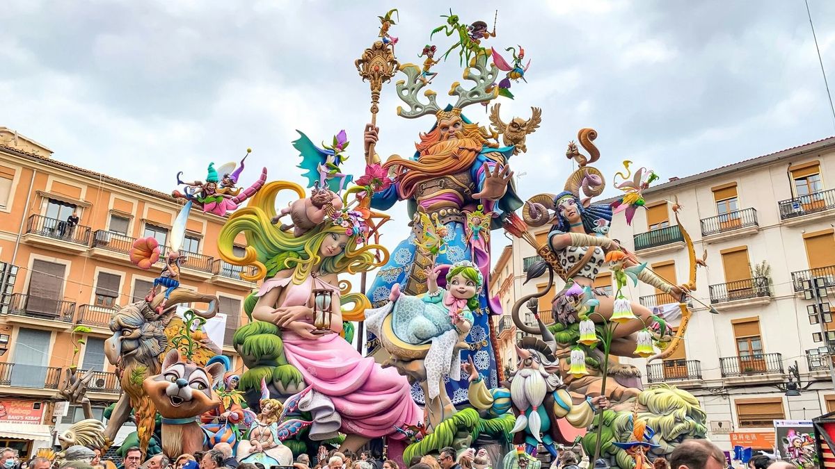 Spanyol Klub: La Fiesta de las Fallas de Valencia