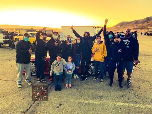 Team Topak Racing at Streets of Willow CCW / $100, Willow Springs ...