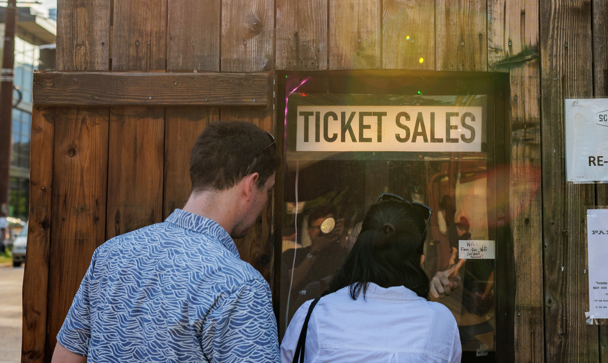 Parking ACL Fest Nights with Yoke Lore and Vincent Lima