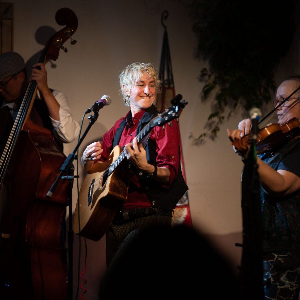 Dryadic + Tim Holehouse + Mr. Novembre + Eyam