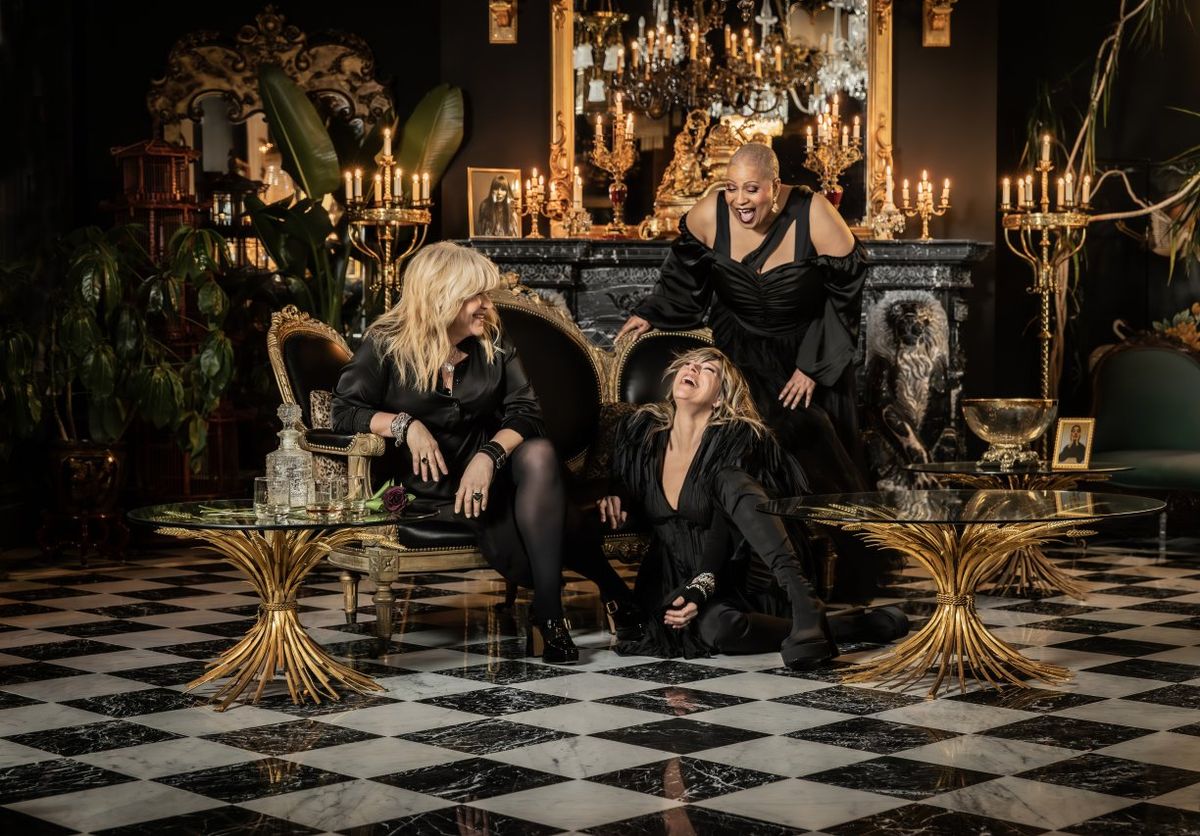 Elles, Luce Dufault, Lulu Hughes, and Kim Richardson at Theatre Manuvie