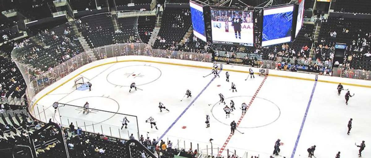 Los Angeles Kings at Philadelphia Flyers at Xfinity Mobile Arena
