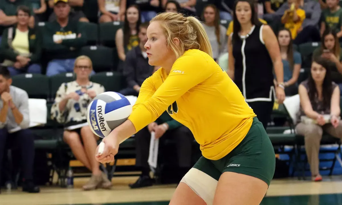 Parking St. Thomas Tommies at Denver Pioneers Womens Volleyball