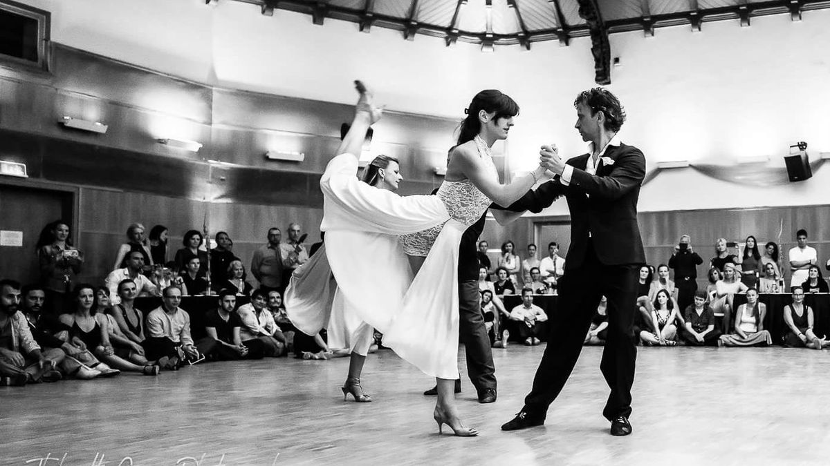 Atelier chor\u00e9graphique de tango argentin
