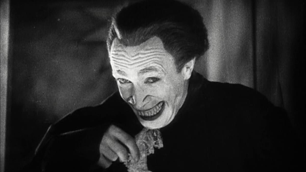 The Man Who Laughs with Live Score