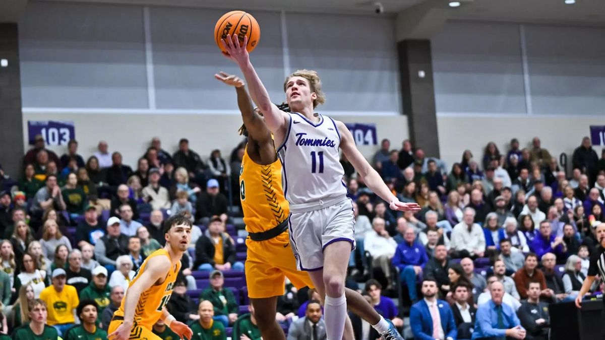 St. Thomas Tommies at North Dakota State Bison Football
