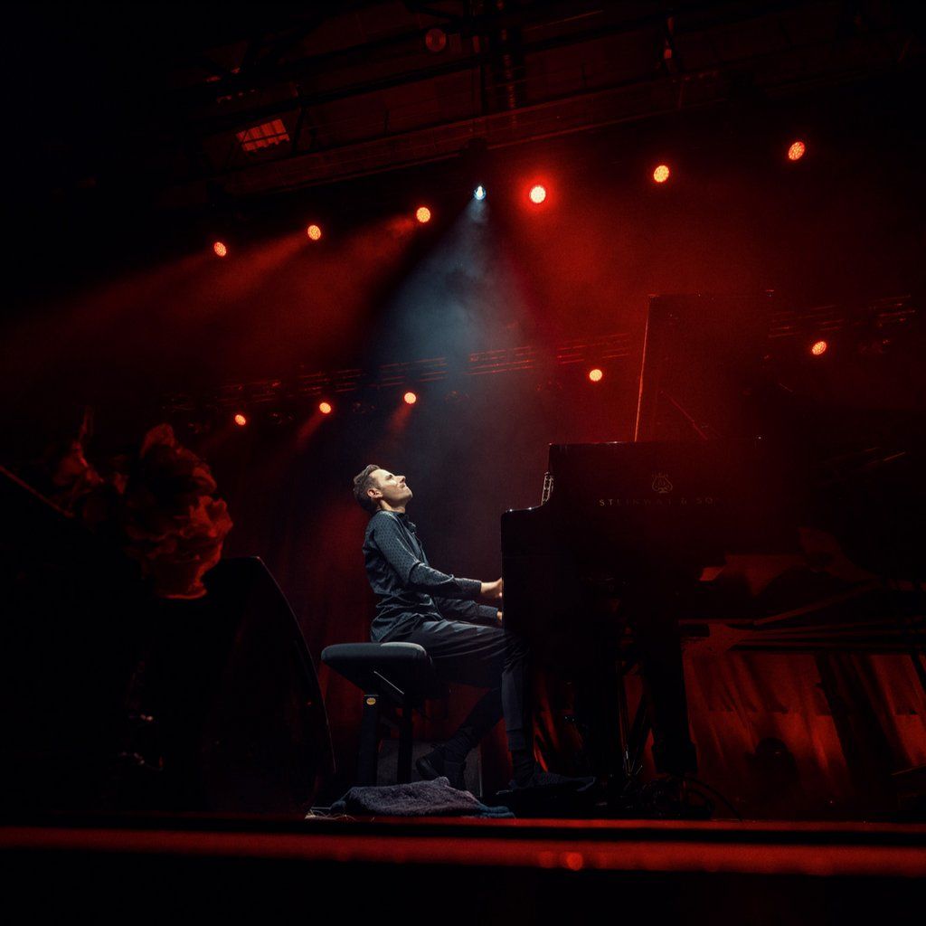 Peter Bence | The Awesome Piano | London Palladium