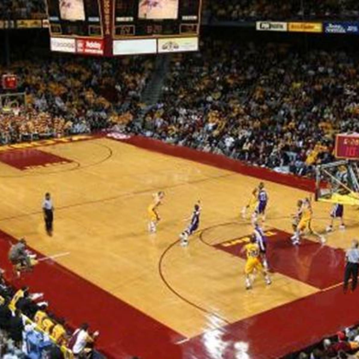 Indiana Hoosiers at Minnesota Golden Gophers Womens Basketball at Williams Arena