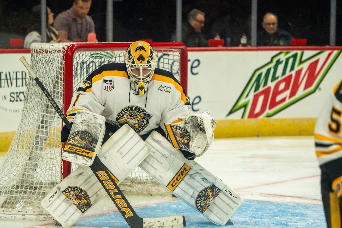 Madison Capitols at Green Bay Gamblers at Resch Center